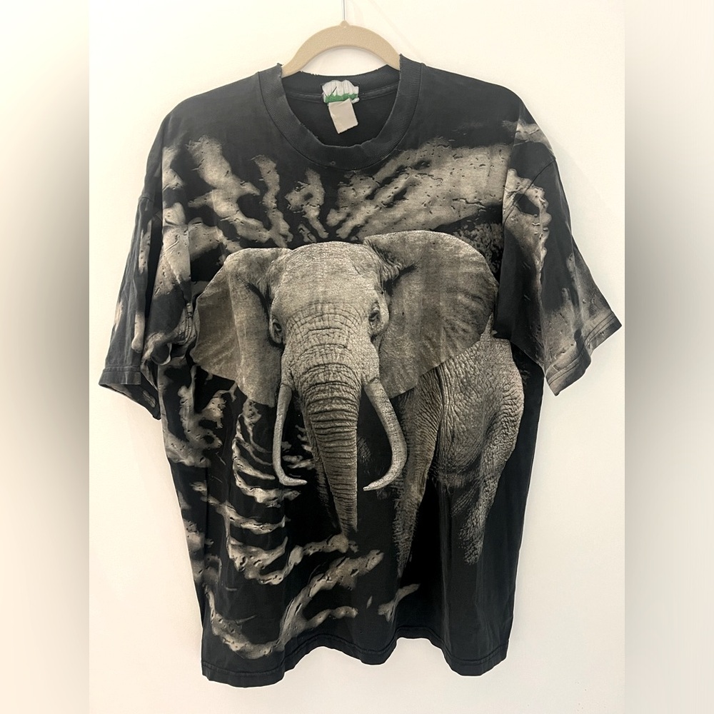 Vintage Black and Gray Elephant Graphic Tee XL Radical Nature